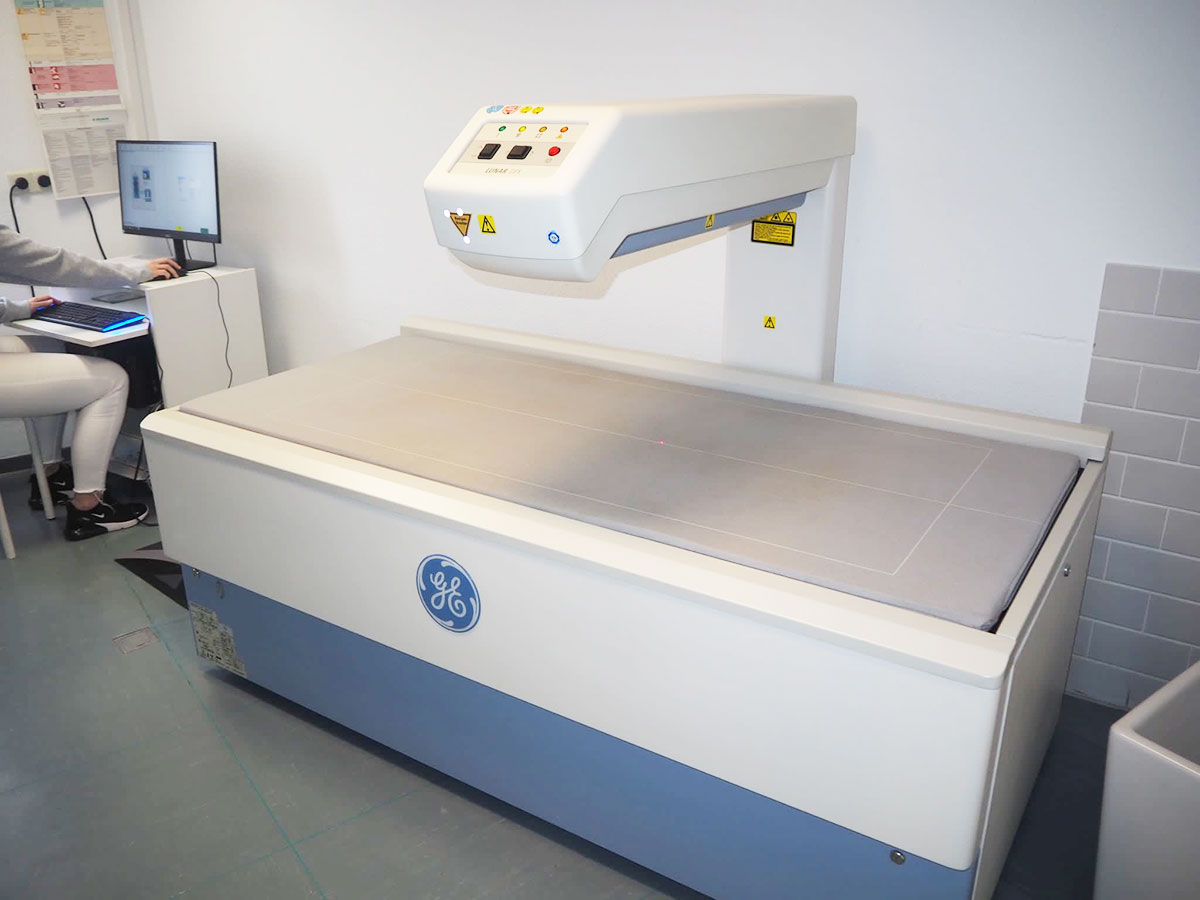 DXA- Knochendichtemessung (Osteoporose Therapie)